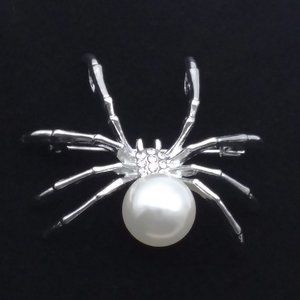 Spider Brooch Pearl Rhinestones Silver Metal Versatle to Pendant Trendy Stylish
